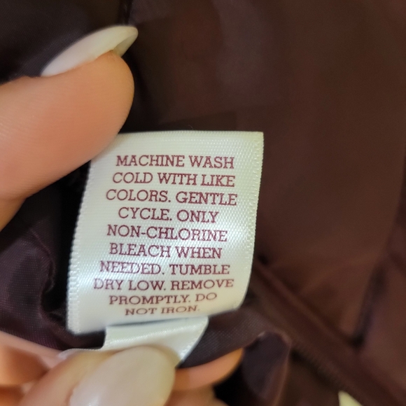 Juniors' SO® Puffer Vest in a burgundy or wine color, by Kohl's. - Picture 4 of 6